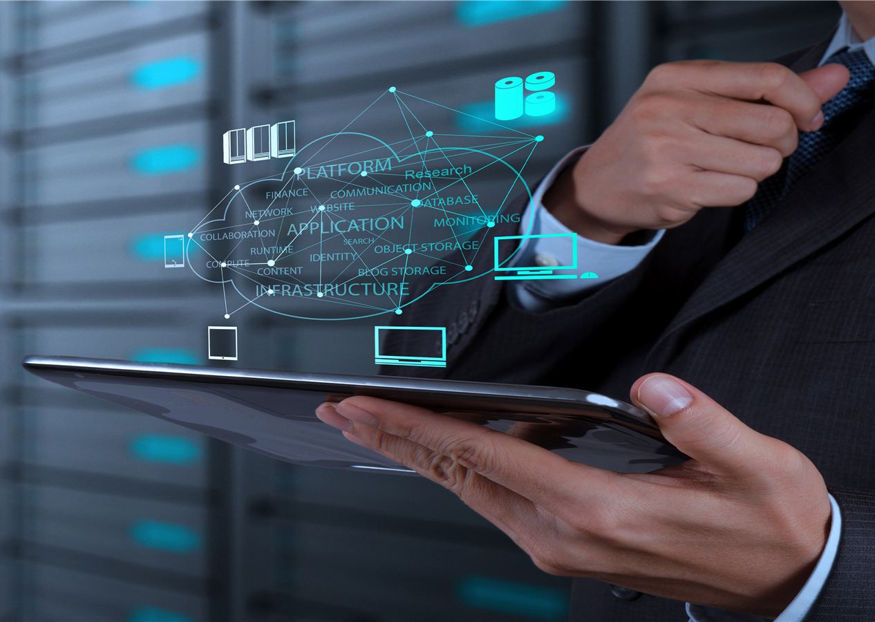 现代化办公楼外景，玻璃幕墙建筑，蓝天白云背景，体现企业实力与专业形象